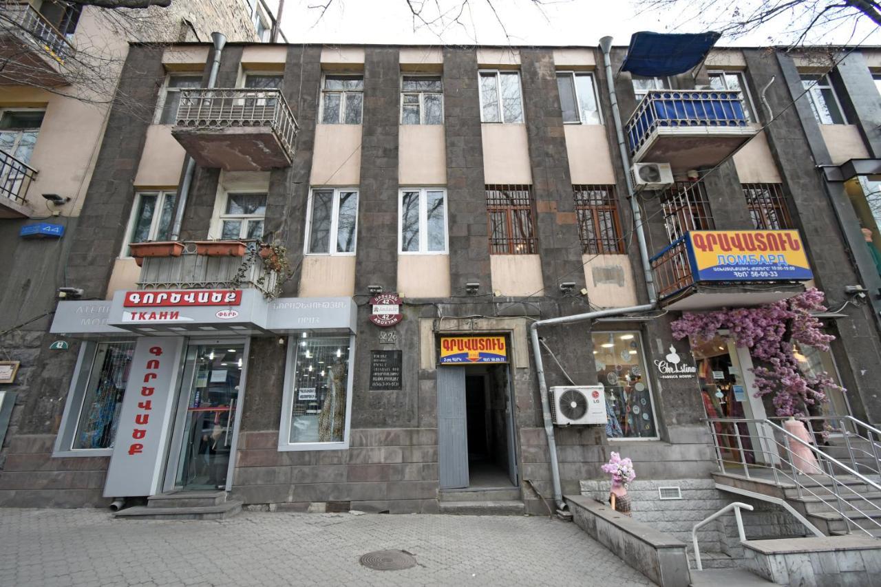 Galaxy Inn Luxury Hostel In Center Jerevan Eksteriør billede